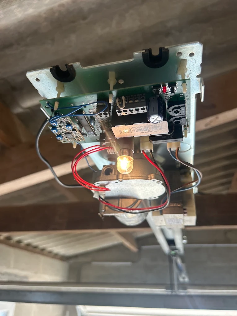 Intervention sur une motorisation de porte de garage